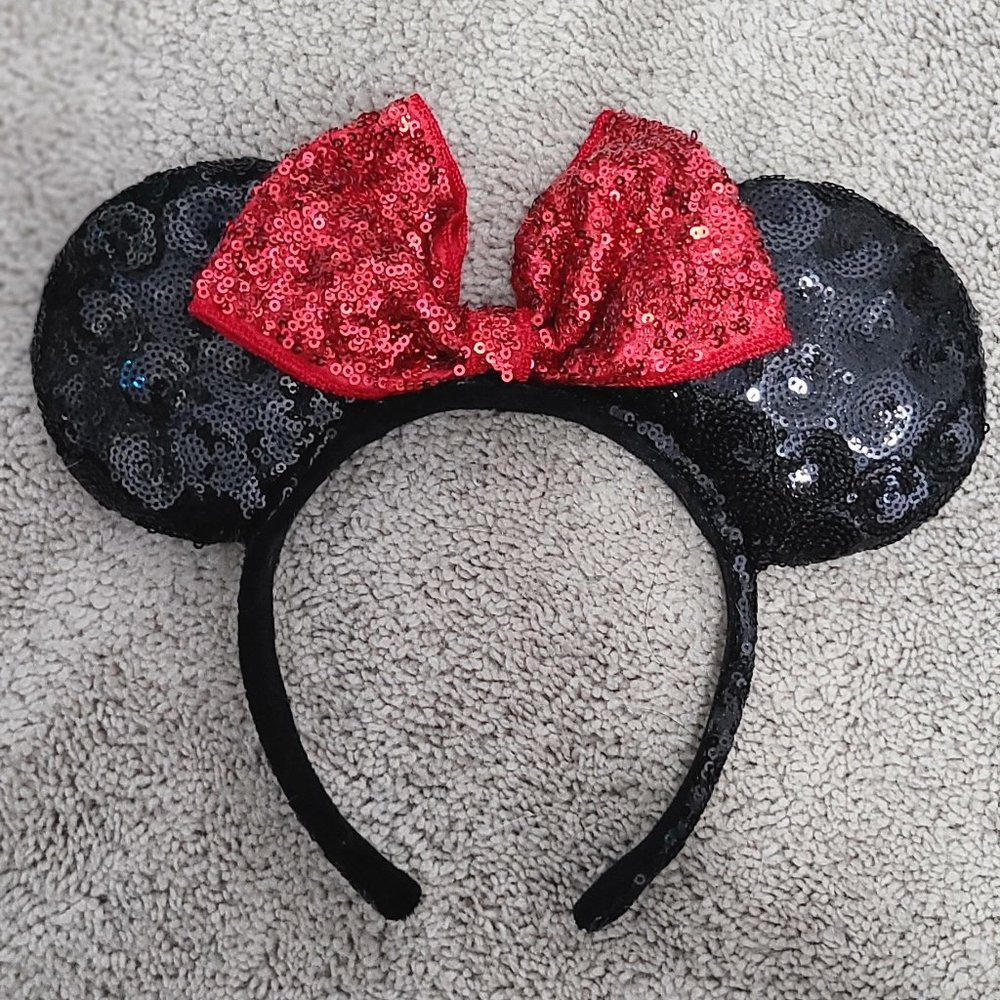 Disney Minnie Ears Red Black